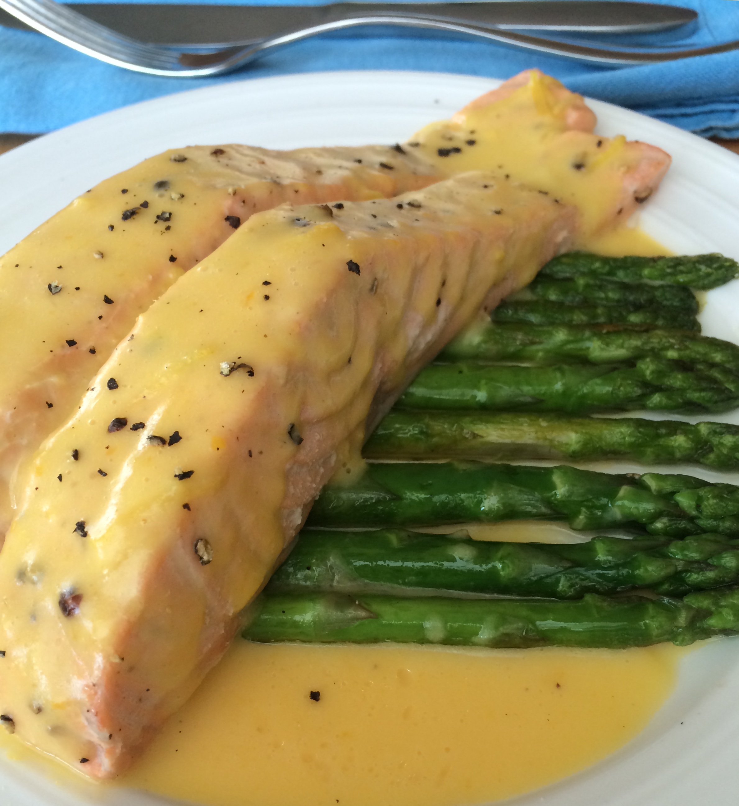 Baked Salmon with Seared Asparagus and Hollandaise Sauce