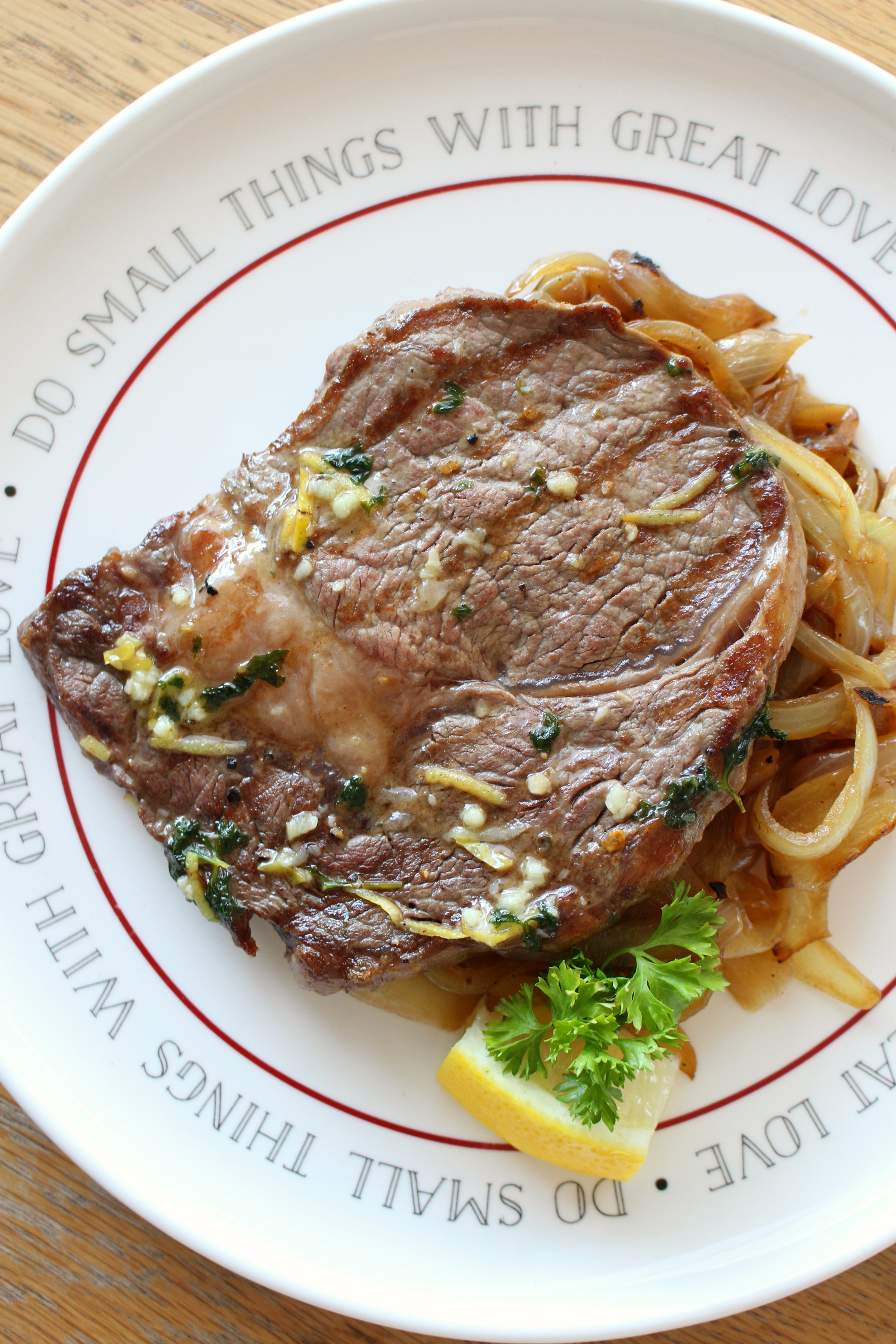 Buttery Lemon & Garlic Steak